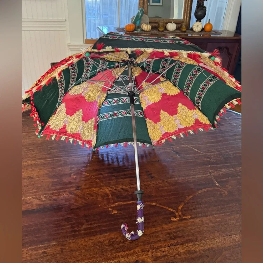 Festive Red and Green Embroidered Silk Sun Parasol Umbrella 25” - Picture 3 of 7